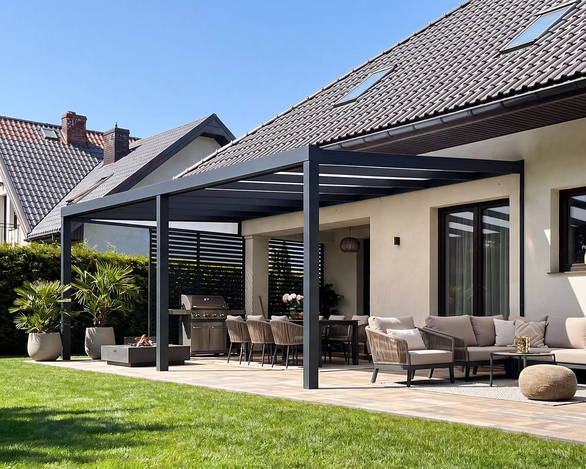 Aluminiowe zadaszenie tarasowe &ndash; realizacja Veroo
